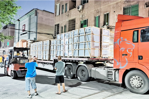 trường hợp công ty mới nhất về tủ lạnh và tủ đông thép không gỉ và thiết bị bếp cho một nhà phân phối Việt Nam